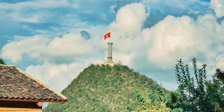 Cột cờ lũng cú